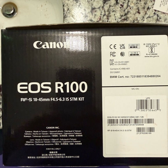Canon EOS R100 - Picture 8 of 10